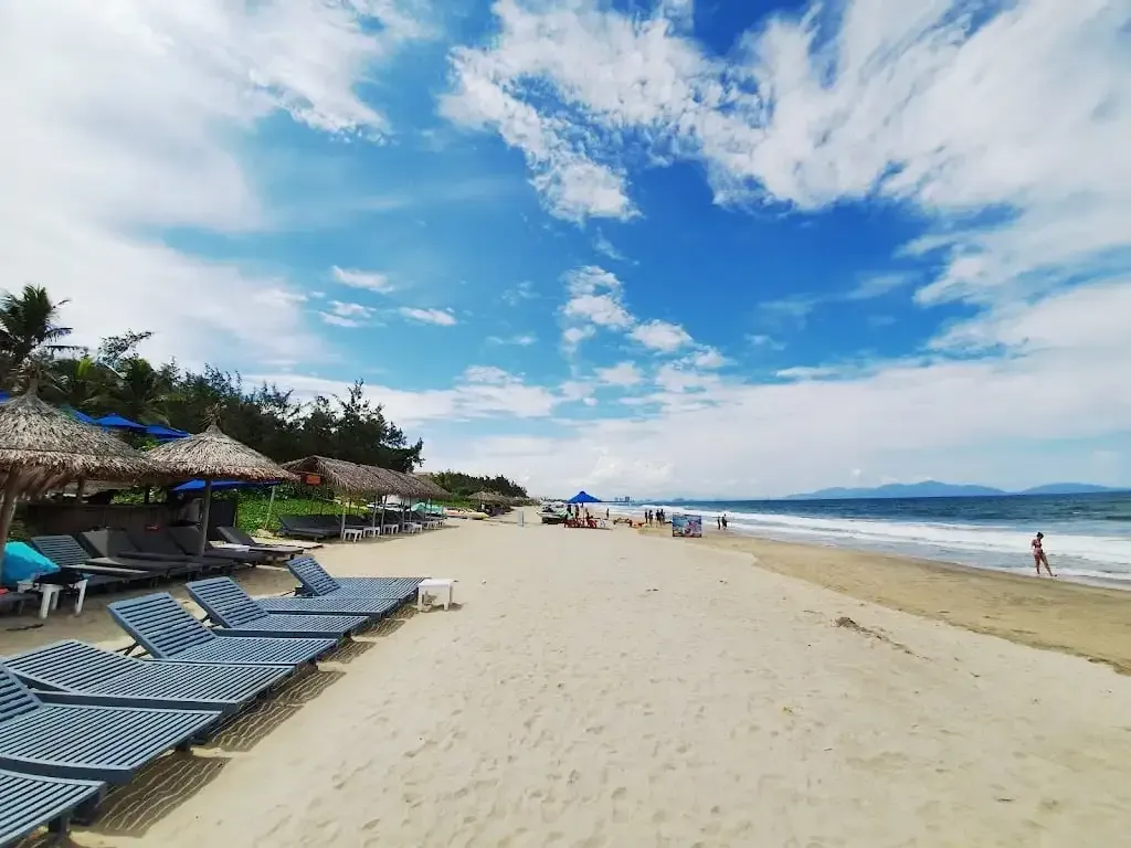 Relax At Hidden Beaches Near Hoi An