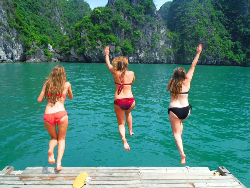 Swim in Hidden Beaches Swim in Hidden Beaches