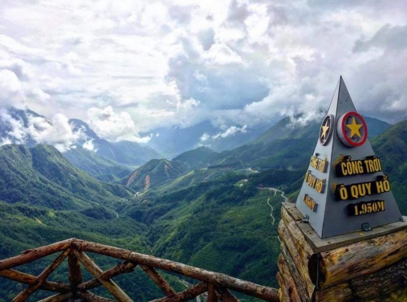 Take Photos at O Quy Ho Pass Take Photos at O Quy Ho Pass