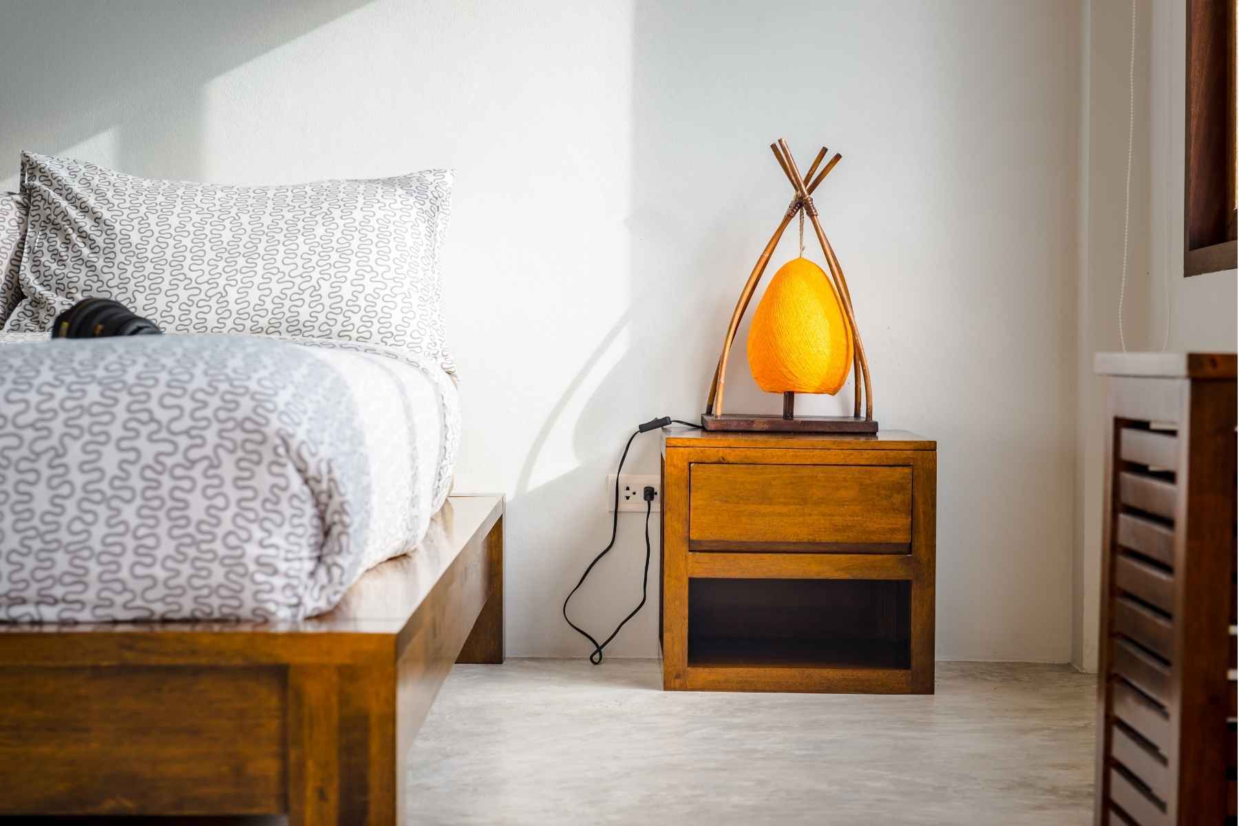 cama mesilla de noche Zaragoza