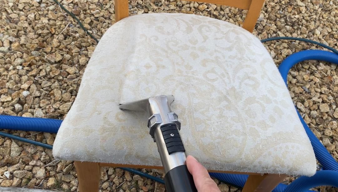 Professional upholstery cleaning
Professional upholstery cleaning