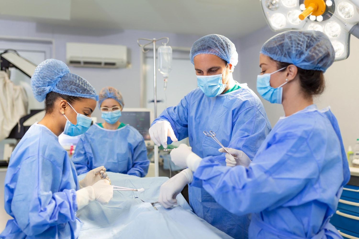 specialised theatre nurses