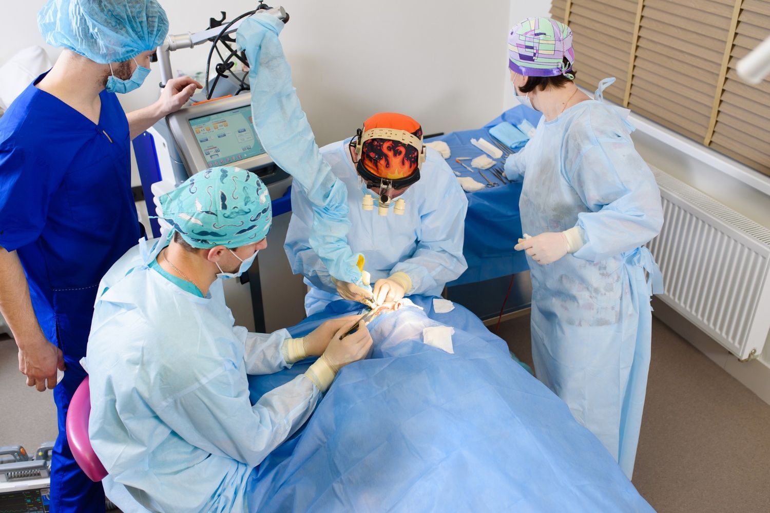 teamwork in operating theatres