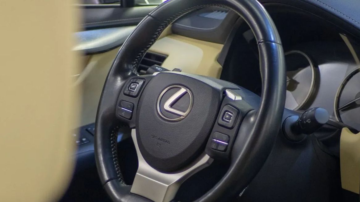 Lexus Service and Repairs at Lowe's Automotive Service in Sarasota, FL 