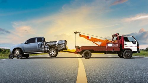 Emergency towing service for a pick up truck in Woodville.