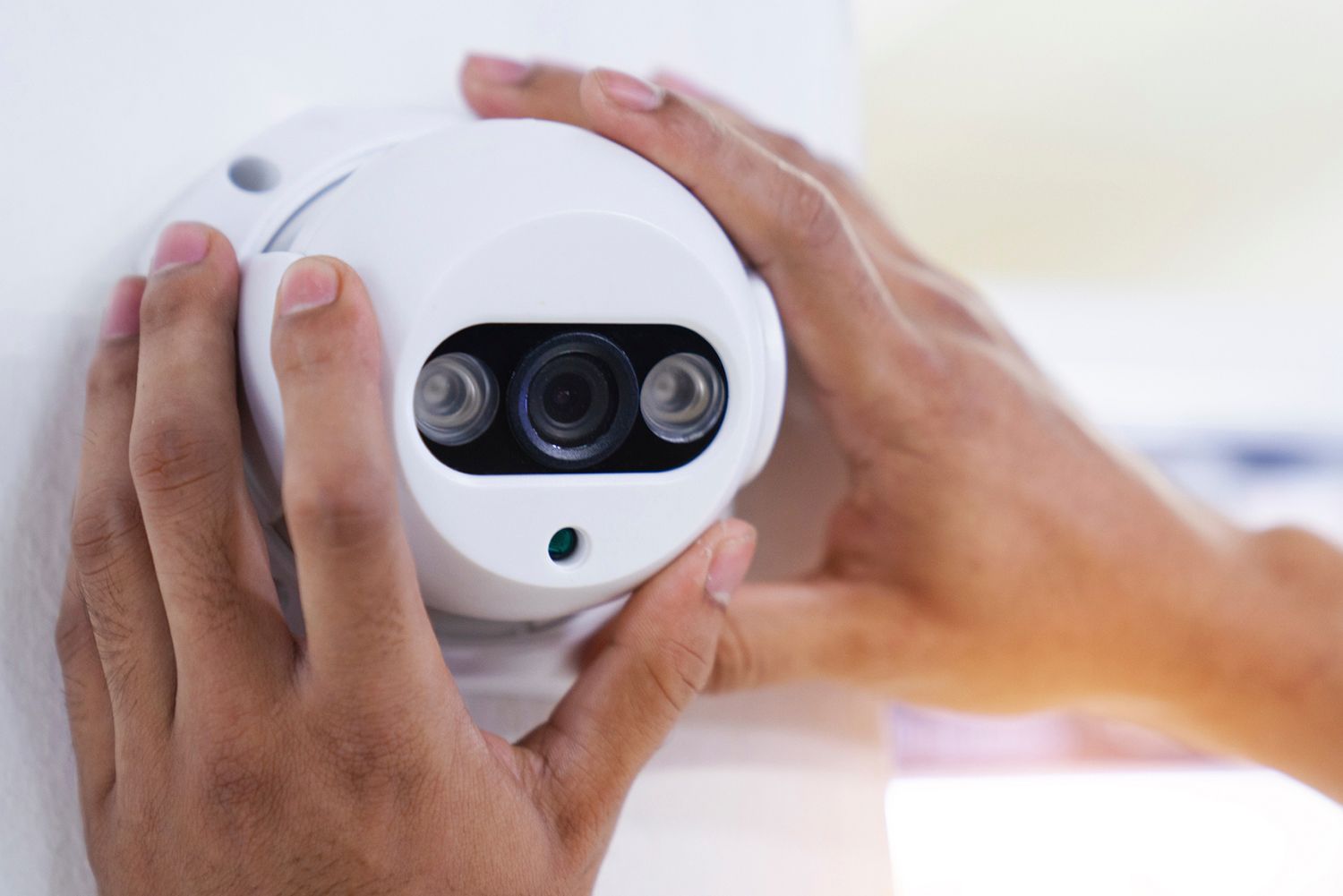 Technician Install CCTV | Lapeer, MI | Thumb Alarm Systems