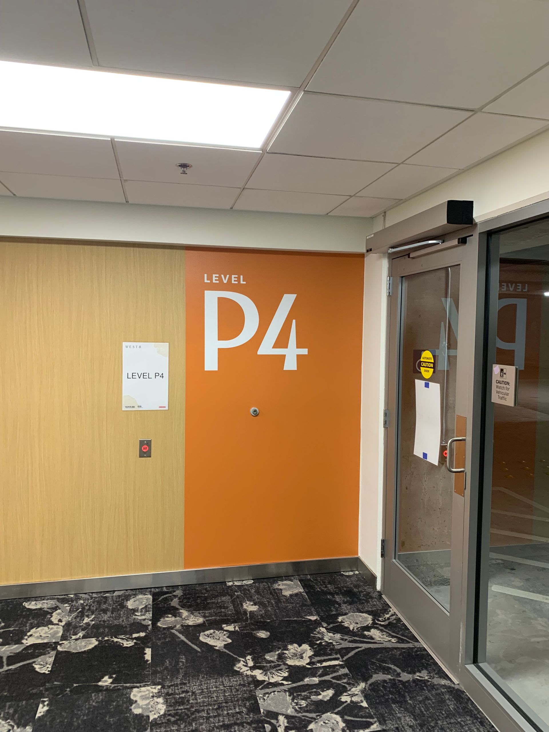 Sign indicating level p4