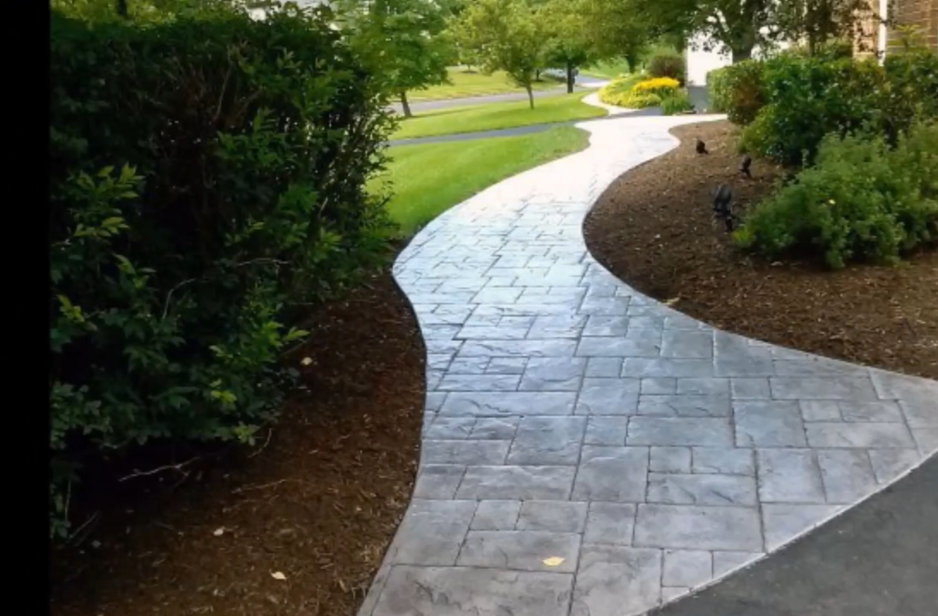 wave concrete paver walkway
