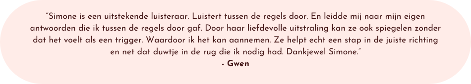 Tekst in het Nederlands, in een lichtroze ovaal.