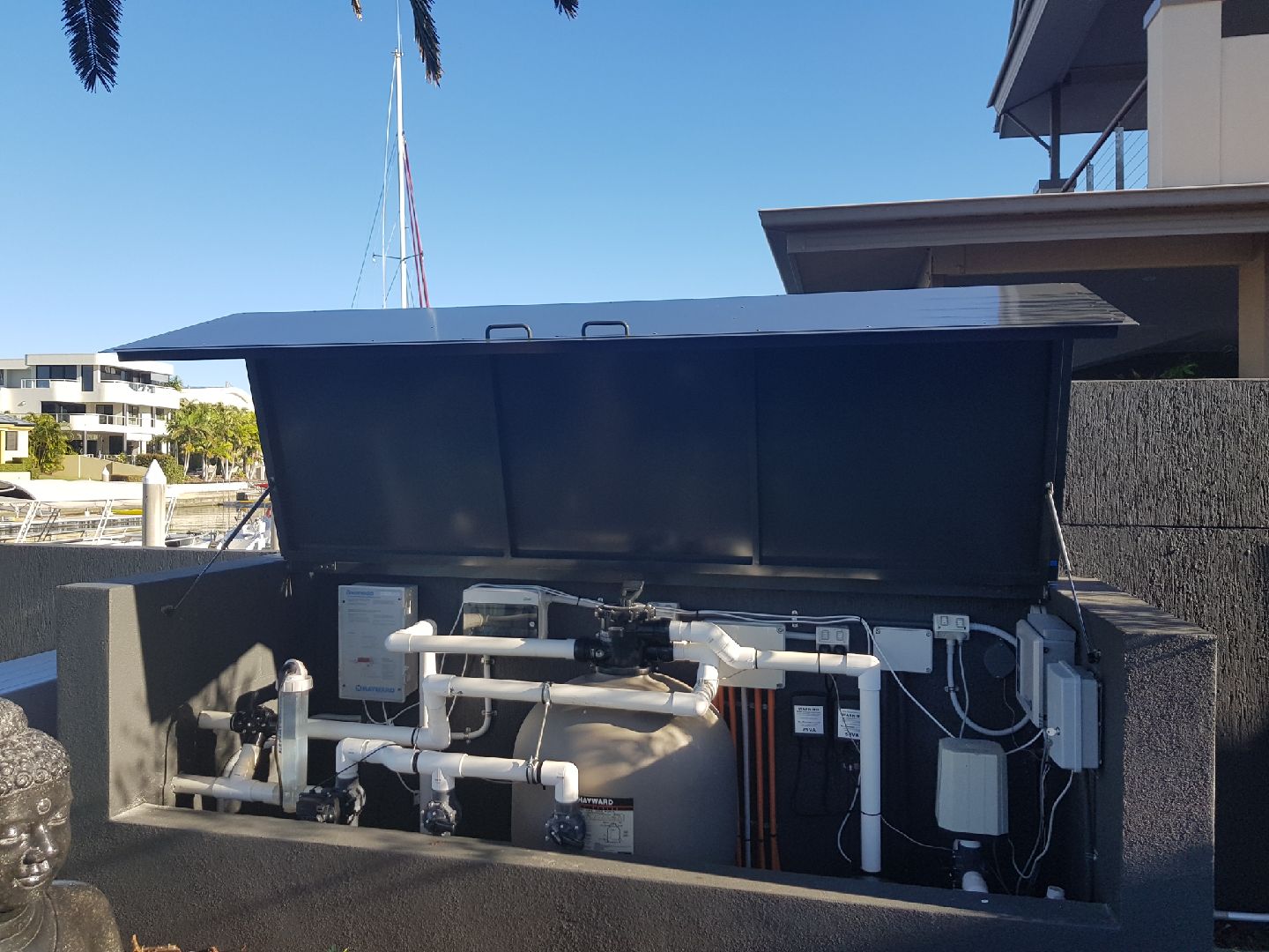 Gas Struts Gold Coast Installations & Repairs