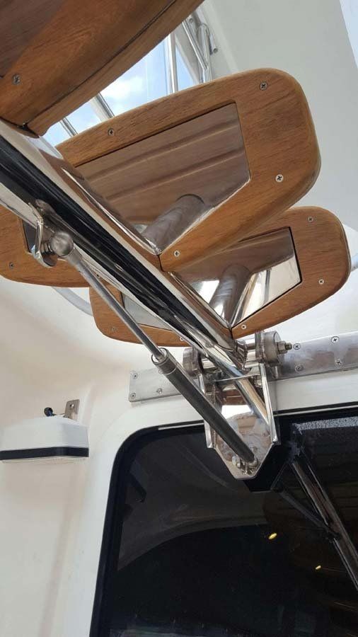 window gas strut