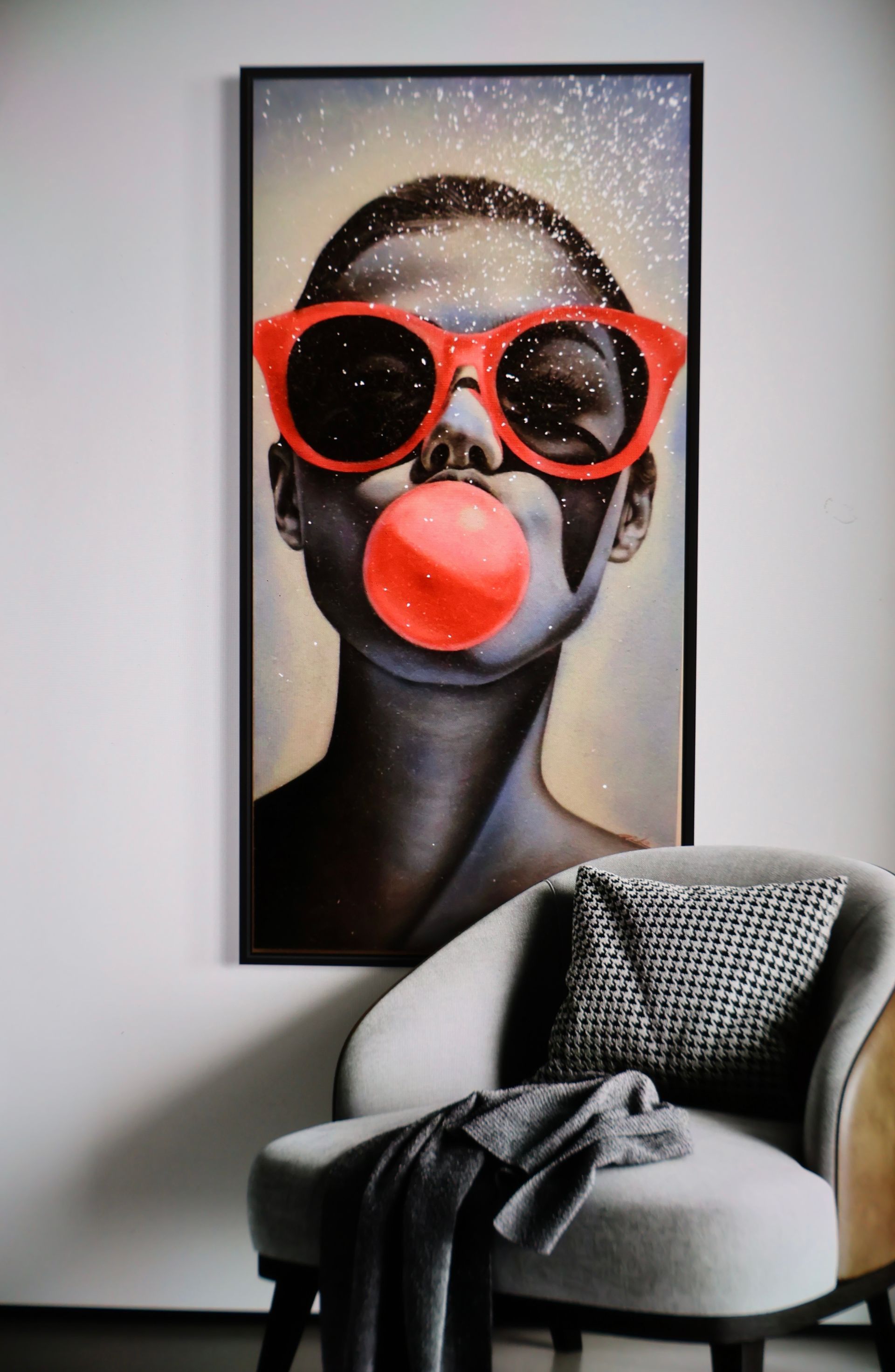 Bubble gum girl