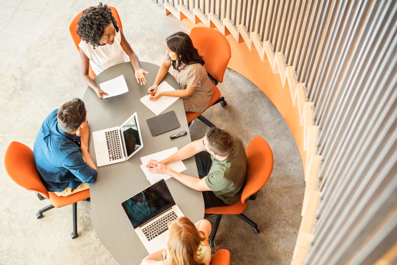 employees working together