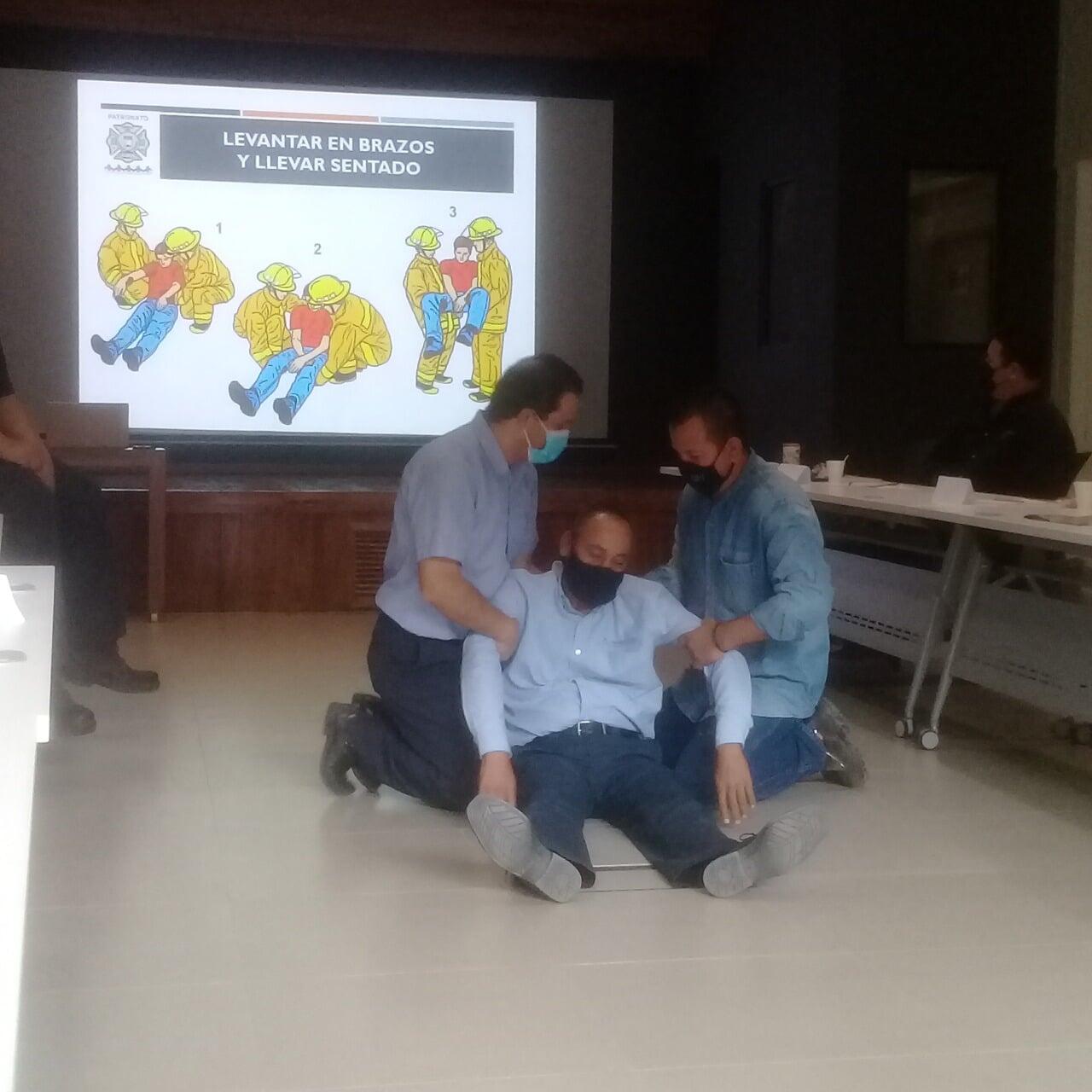 PATRONATO DE BOMBEROS DE HERMOSILLO - Vehículo extinguidor de respuesta rápida