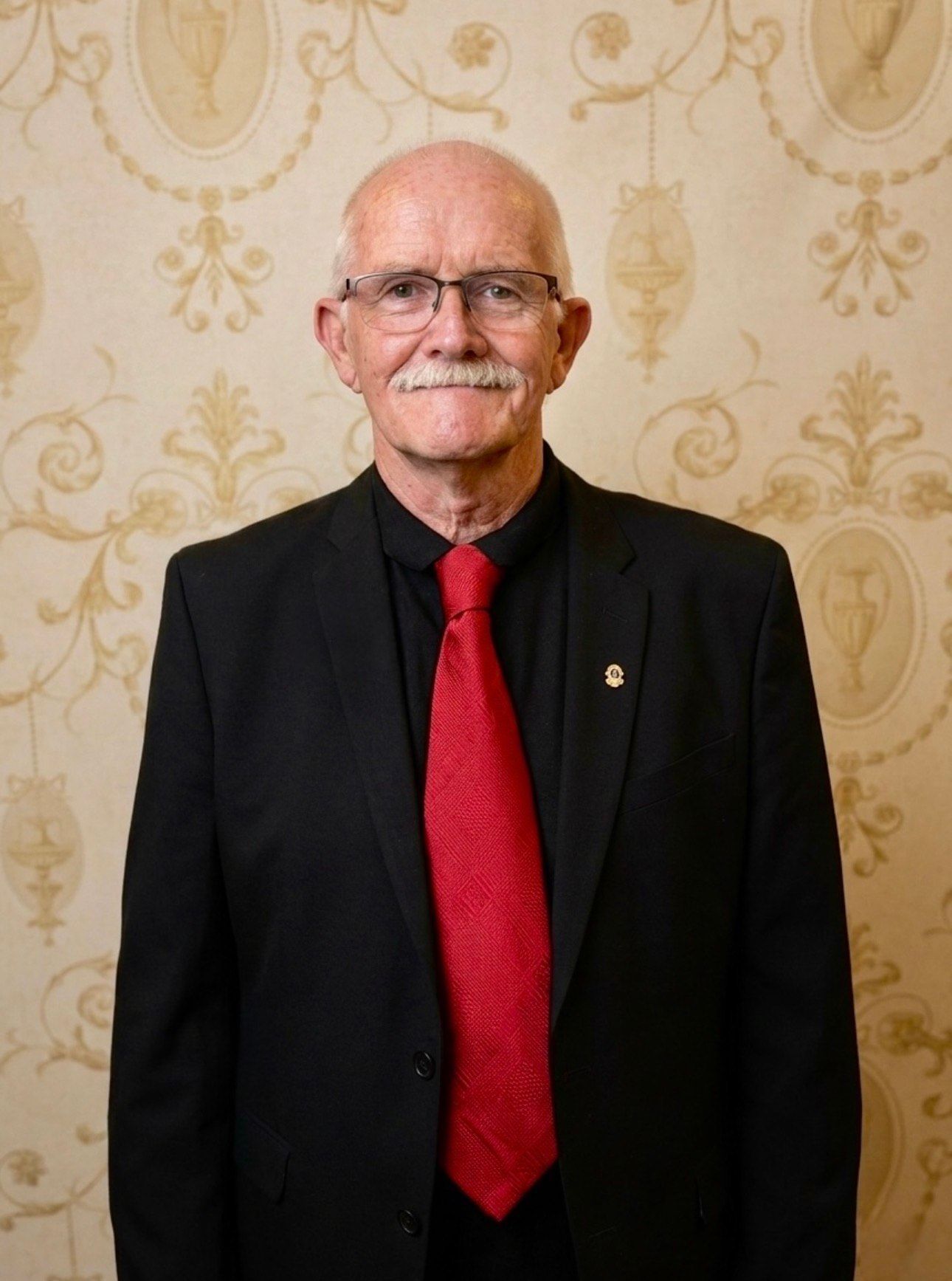 Lynn Holland