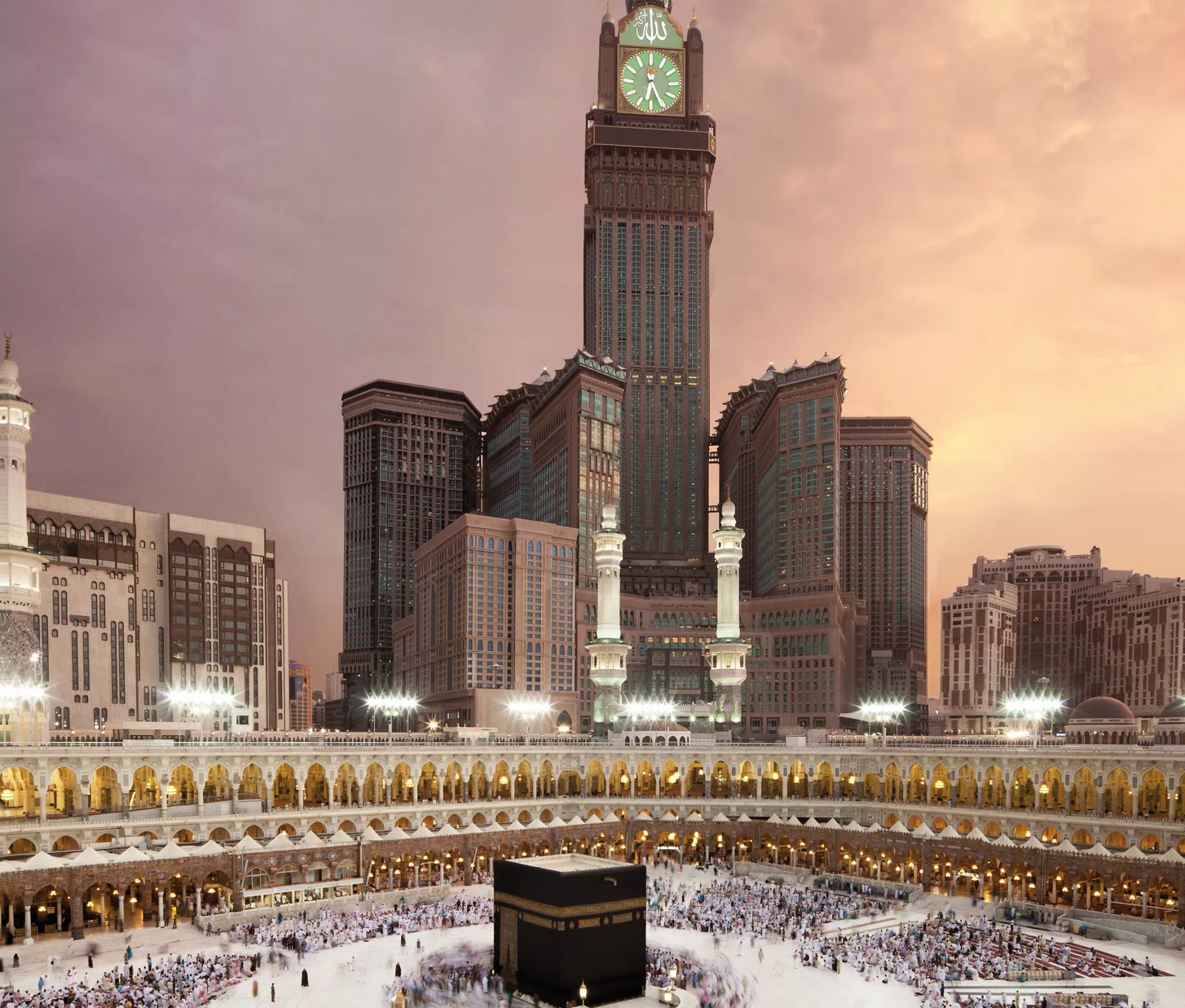 Makkah Clock Royal Tower, A Fairmont Hotel near Masjid al-Haram