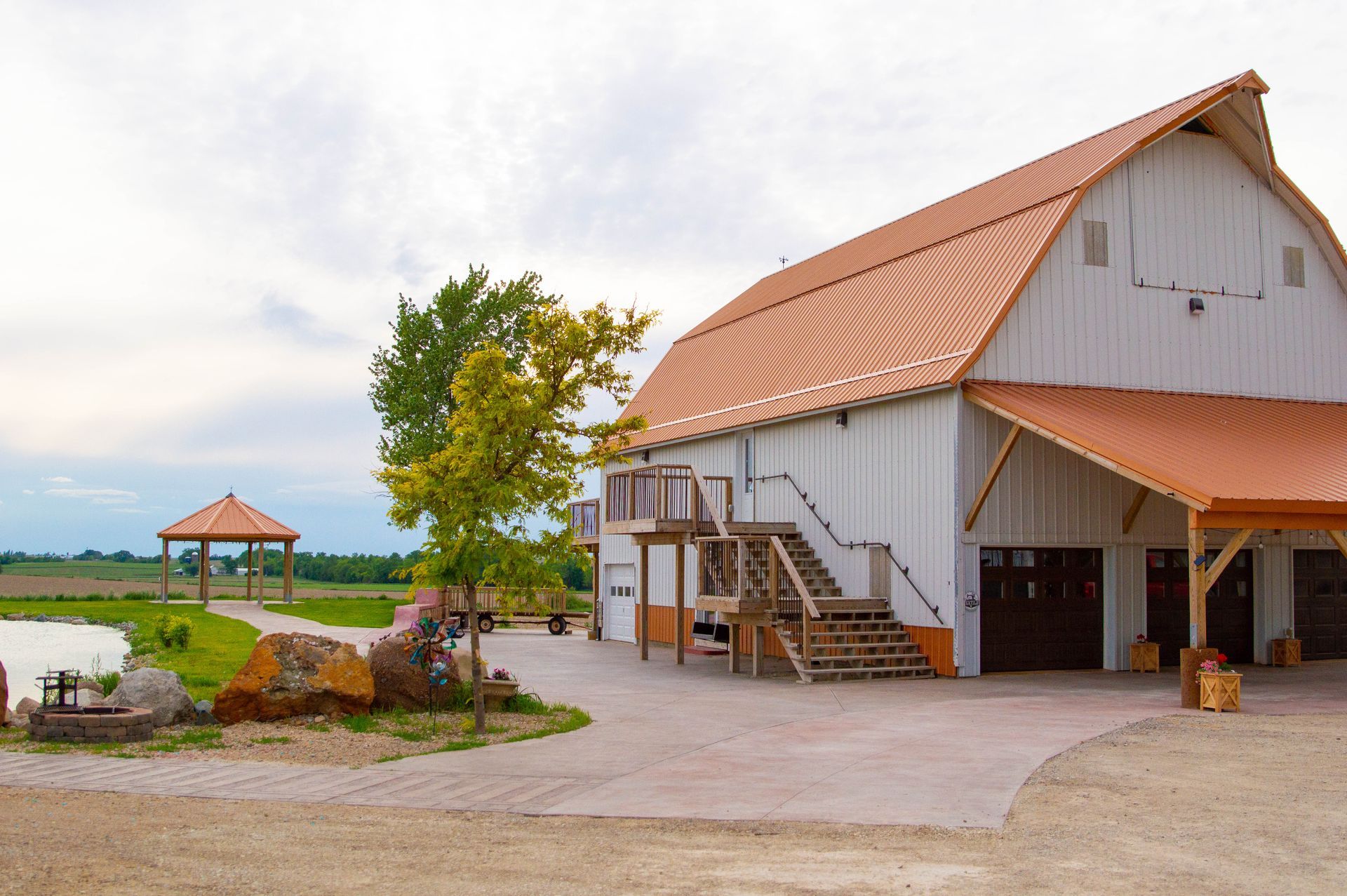 barn