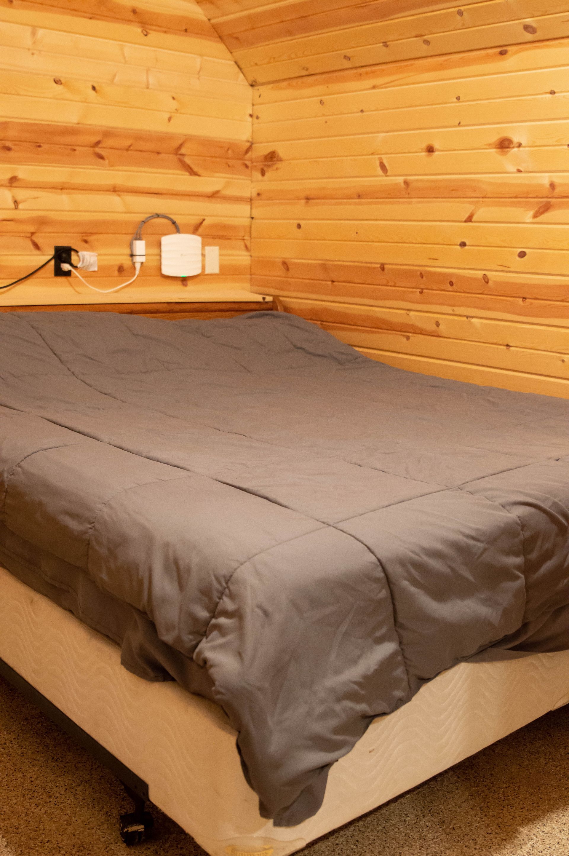 airbnb queen bed