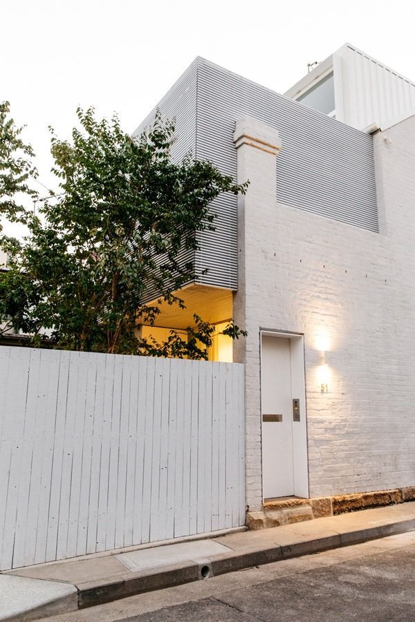 Modern White House with A Front Gate — Fineworx Joinery in Warnervale, NSW
