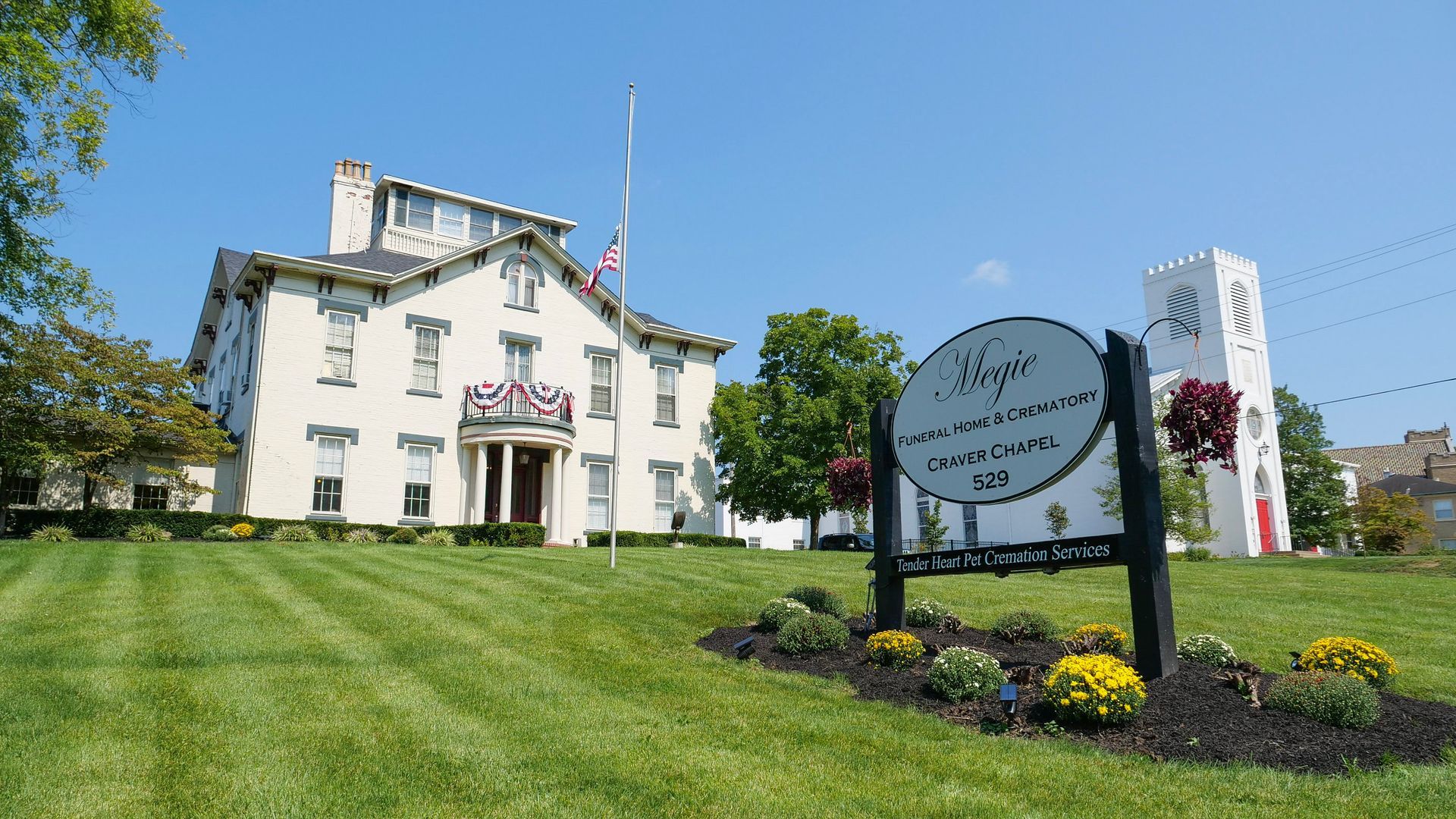 Interior and exterior photos ofMegie Funeral Home & Crematory - Craver Chapel