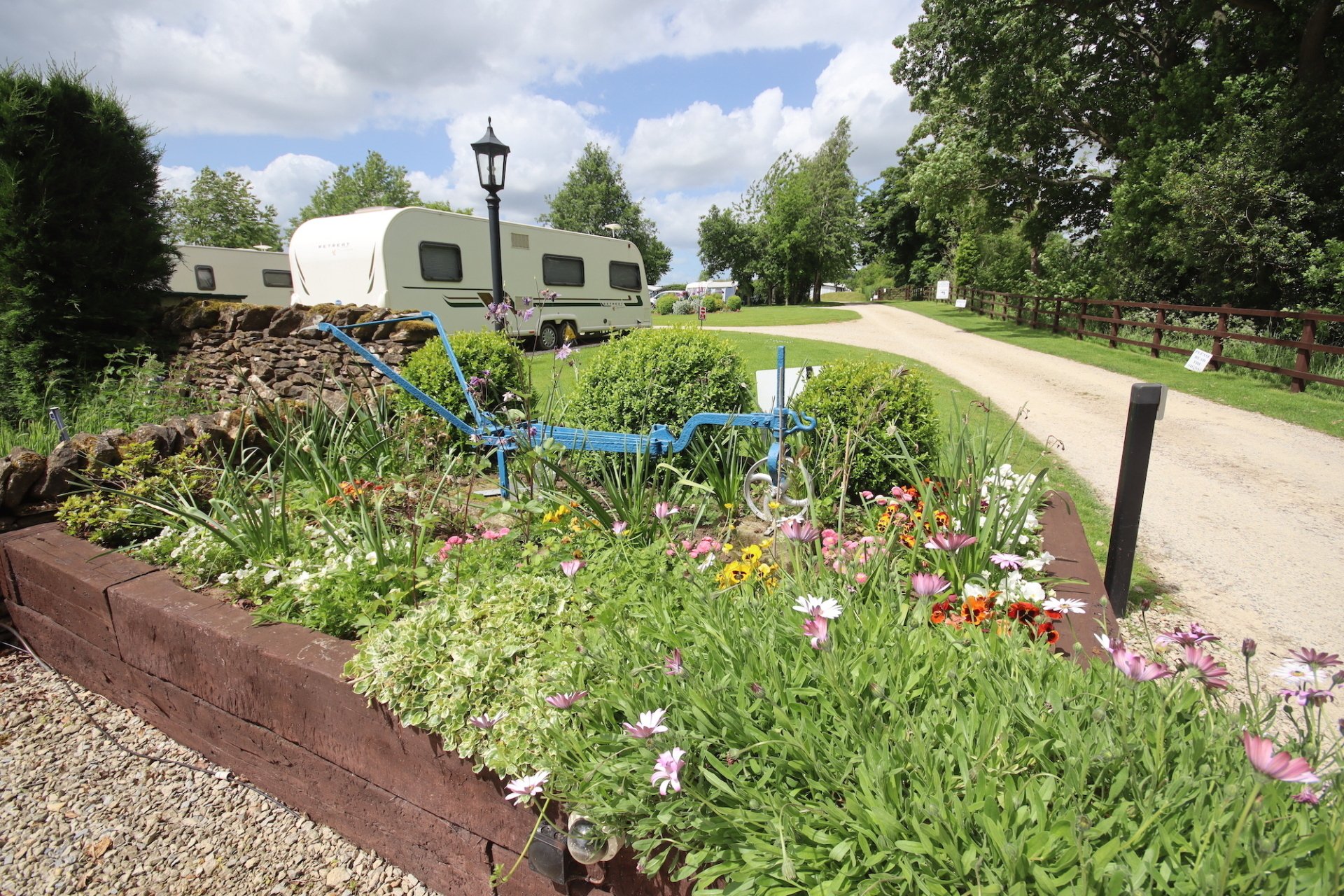 TOURING PITCHES Hutton le Hole Holidays Caravan Park, Campervans