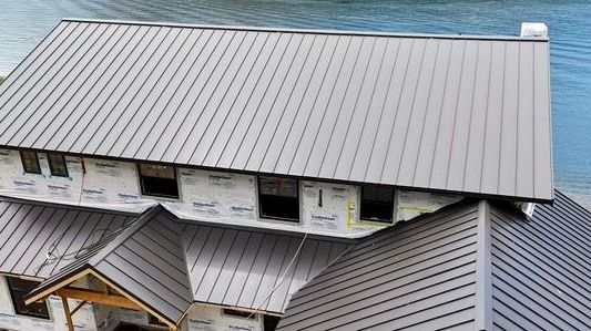 An expert metal residential roofing installation project in Salem, OR