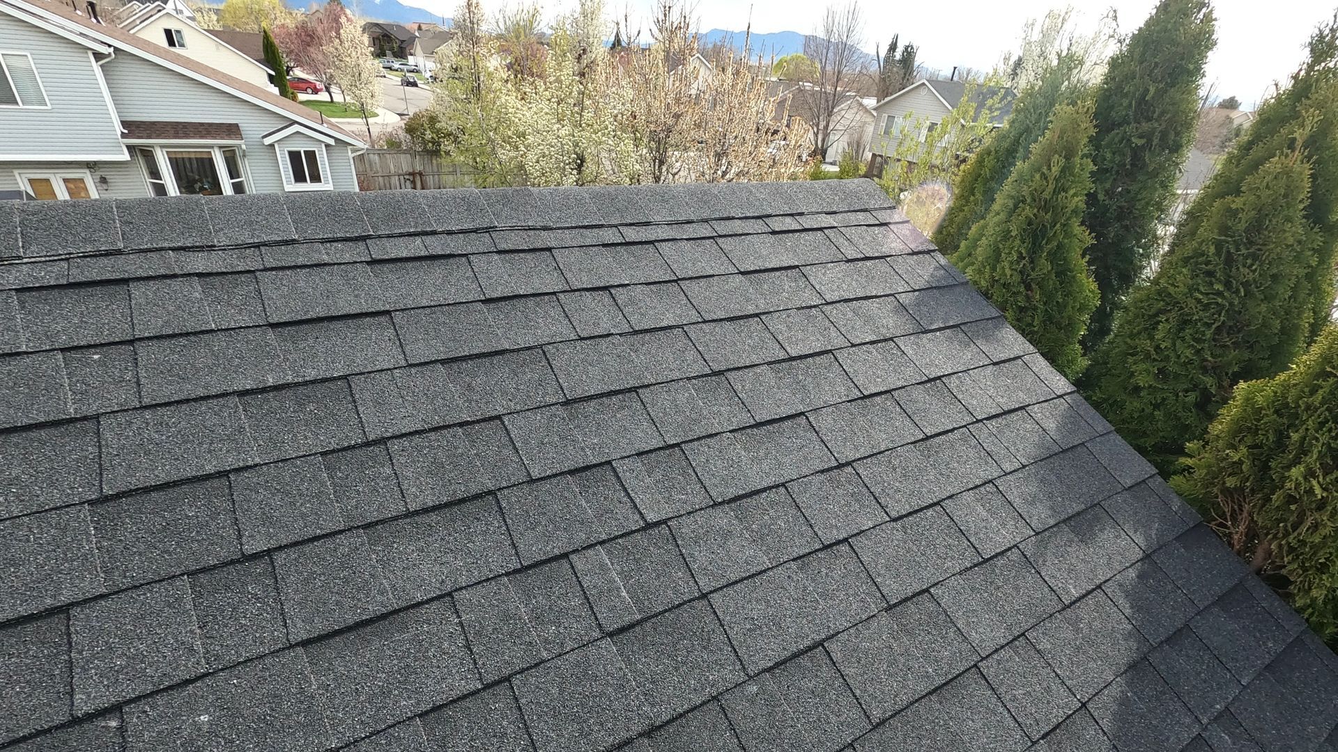 A home recently undergone roof repairs in Salem, OR.