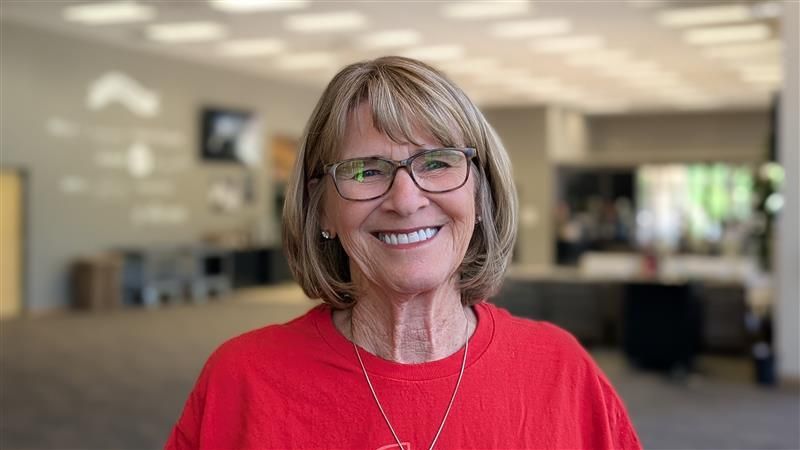Photo of Colleen Cross