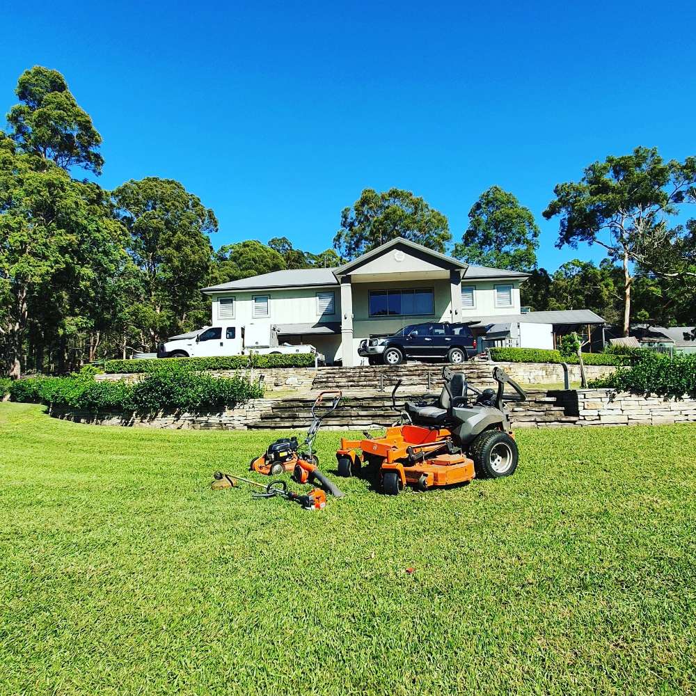 Lawn Mower On Freshly Cut Lawn — Landscaping inspiration — Landscaping inspiration in Matcham, Central Coast