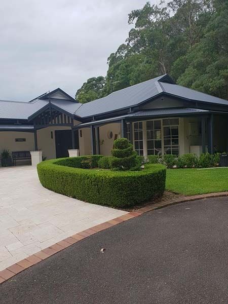 Manicured Front Yard with Hedges — Landscaping inspiration in Matcham, Central Coast
