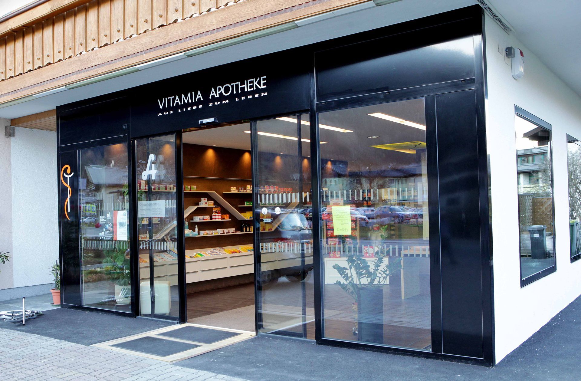 Apotheke VitaMia Eingangstüre