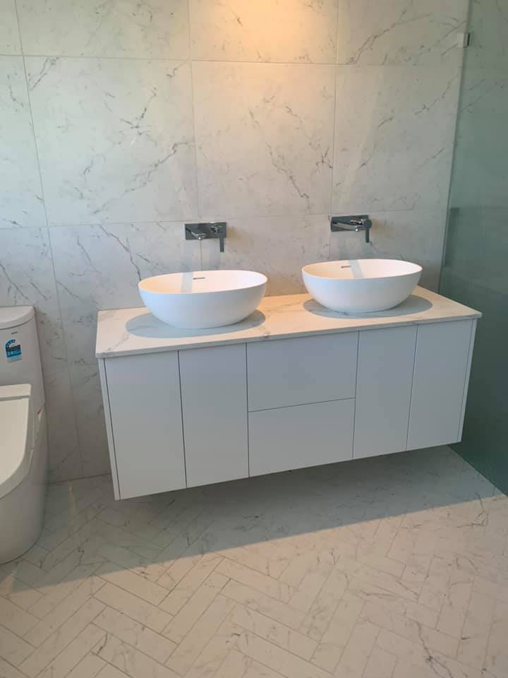 Luxury Black Bathroom - Melbourne - Universal Timbers