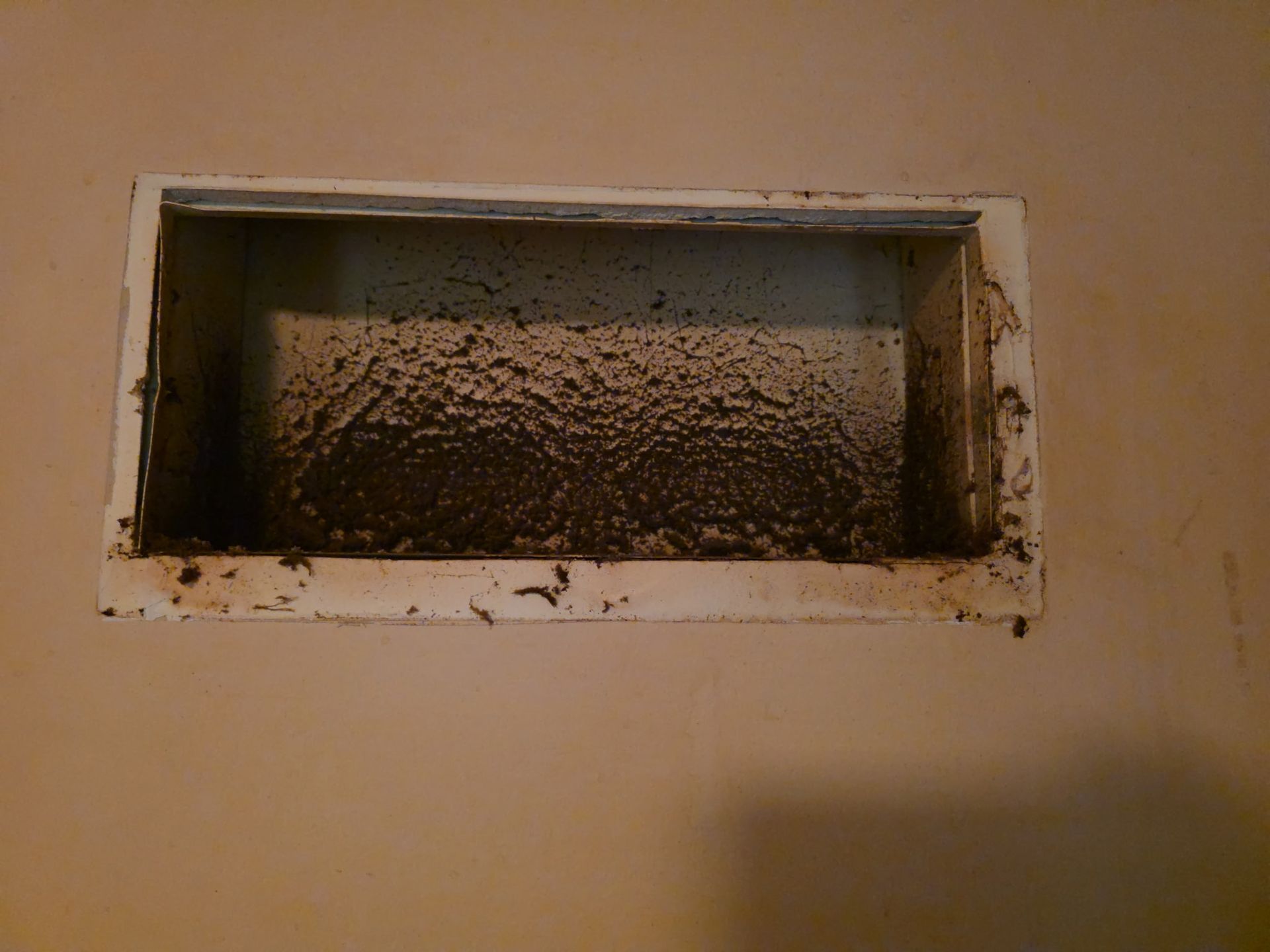 dirty wall vent