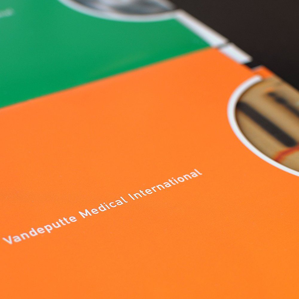 Grafische vormgeving corporate brochure Vandeputte Medical