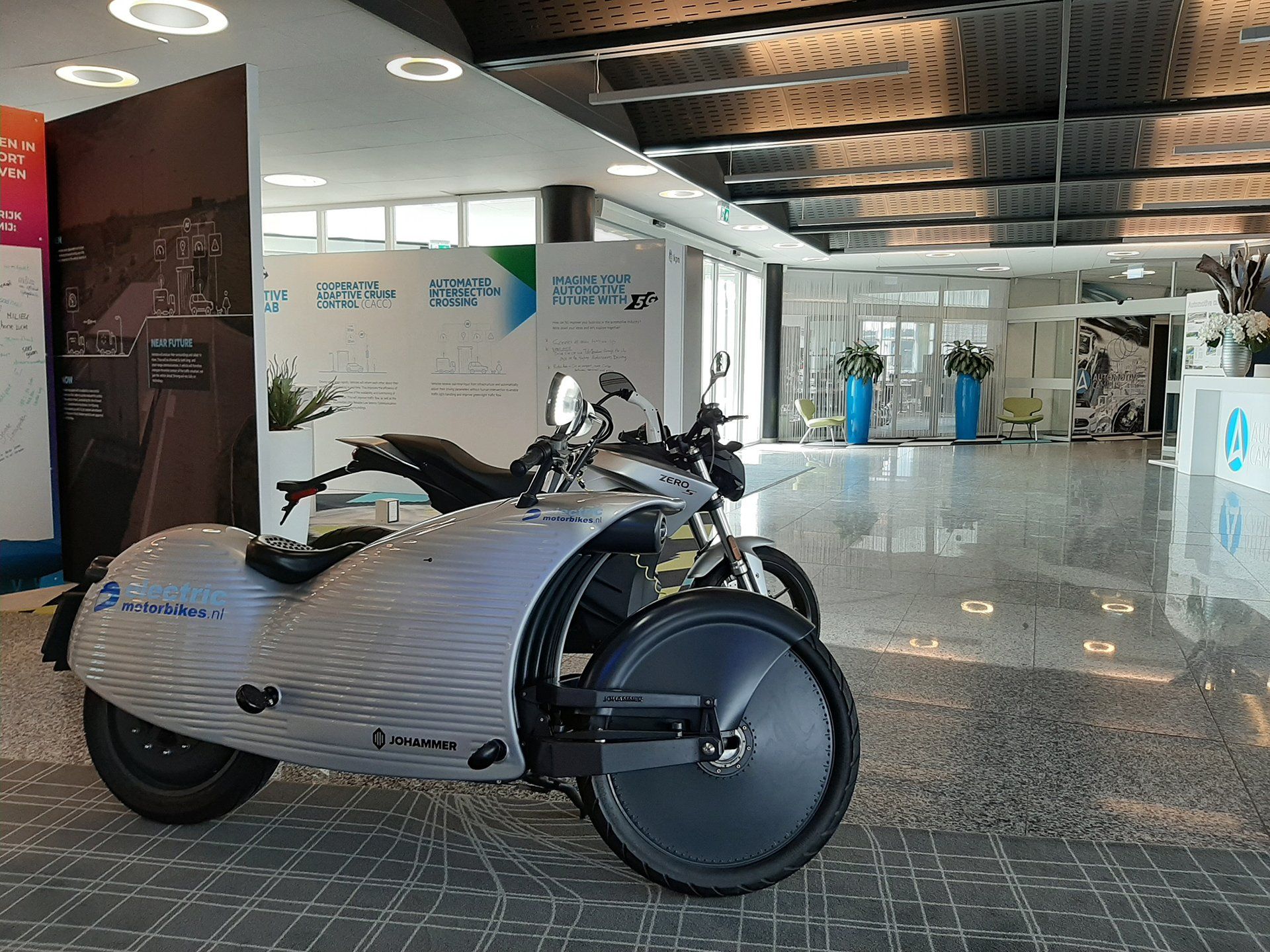 E-center