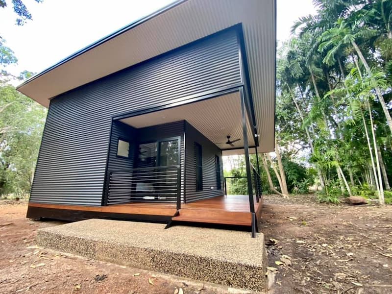 Tiny House - Veranda In Coolalinga, NT