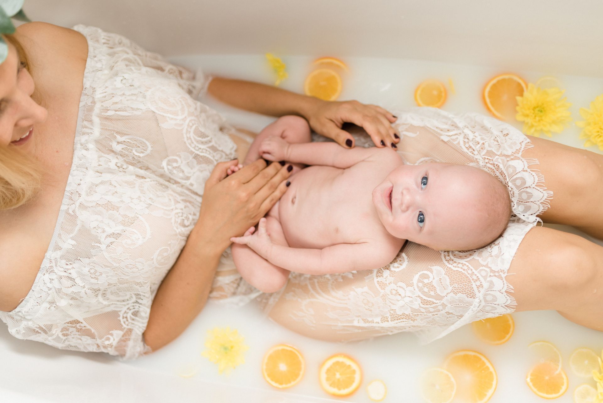 Neugeborenenshooting Kärnten
Klagenfurt, Villach, Völkermarkt
Neugeborenenfotos
Fotograf Kärnten
Fotograf Klagenfurt
Babyfotograf
Babyfotos
Babyshooting
Fotos nach Geburt