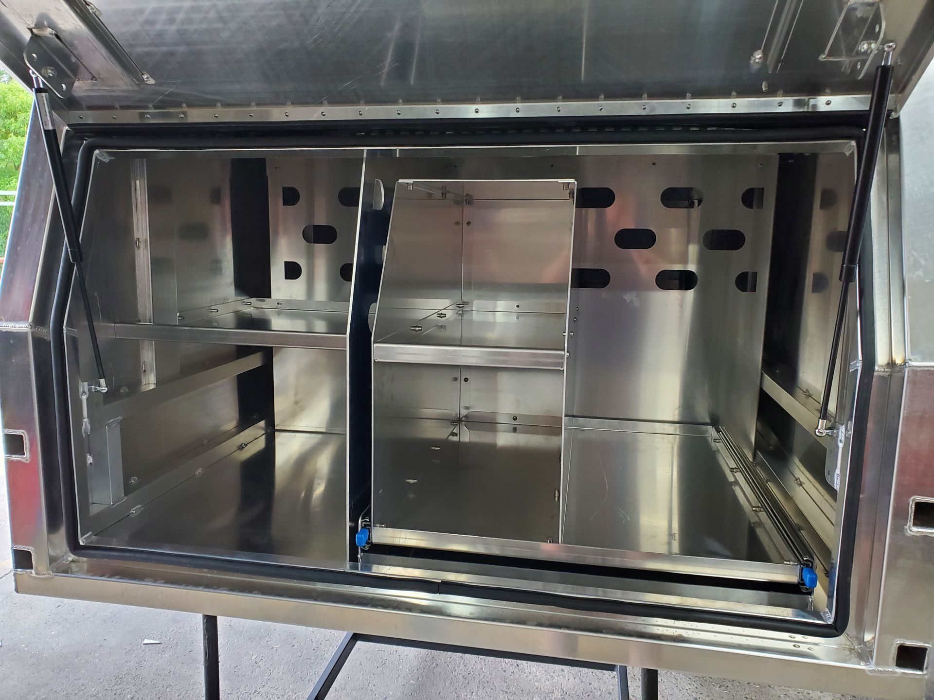 Canopy Aluminium Divider — Wilberforce, NSW — Rolloc Industries