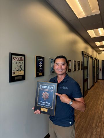 Justin Lee Named Top Doctor by Seattle Met