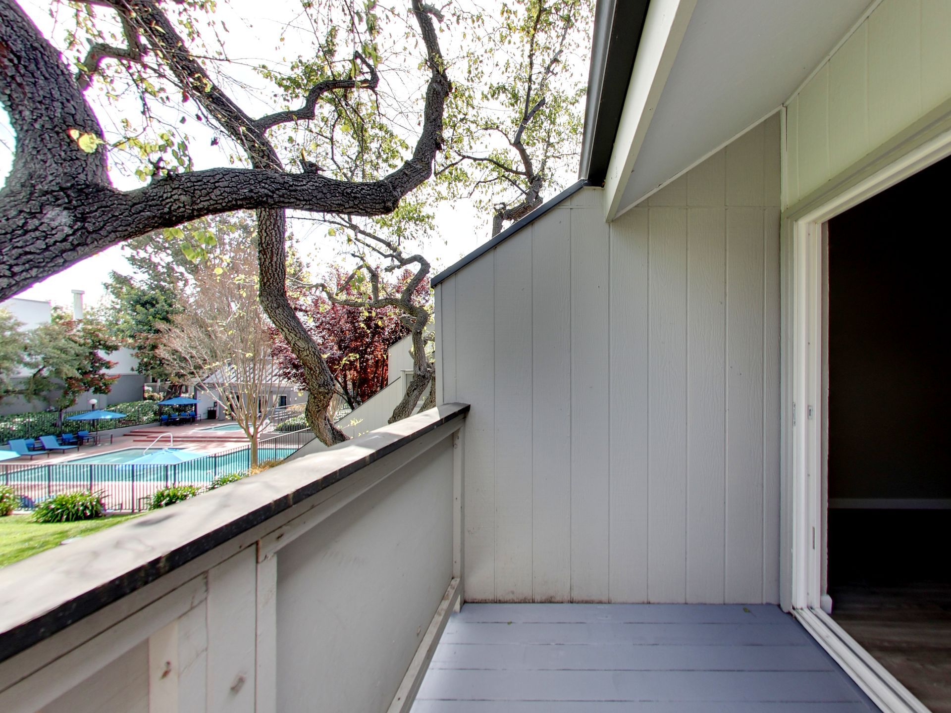 BALCONY/ PATIO