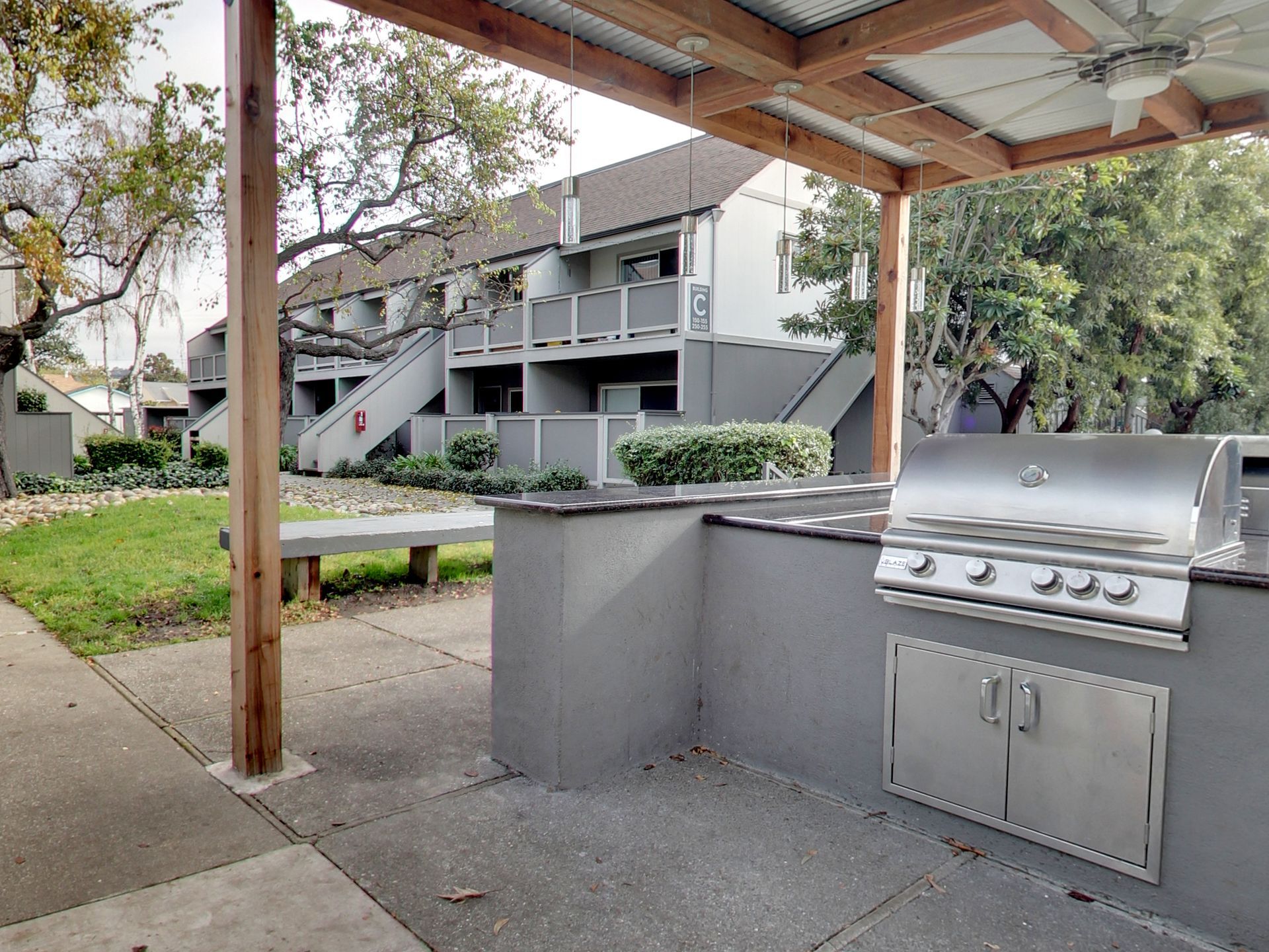 GRILLING STATIONS