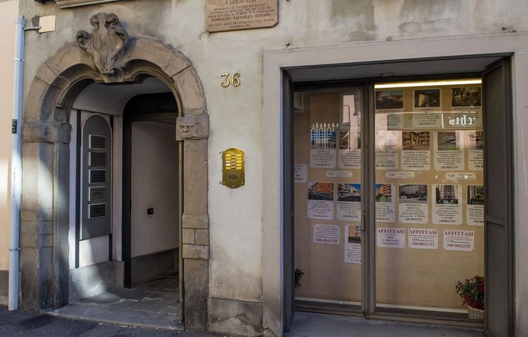 agenzia immobiliare