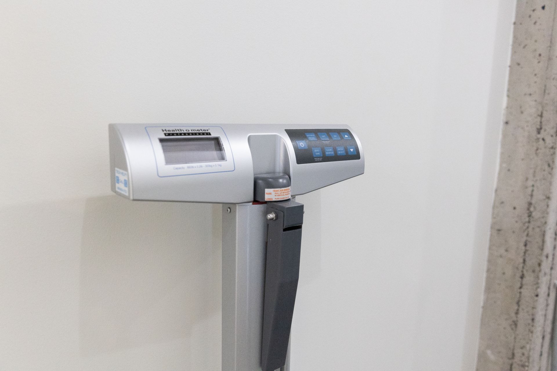 Electronic scale to measure weight
