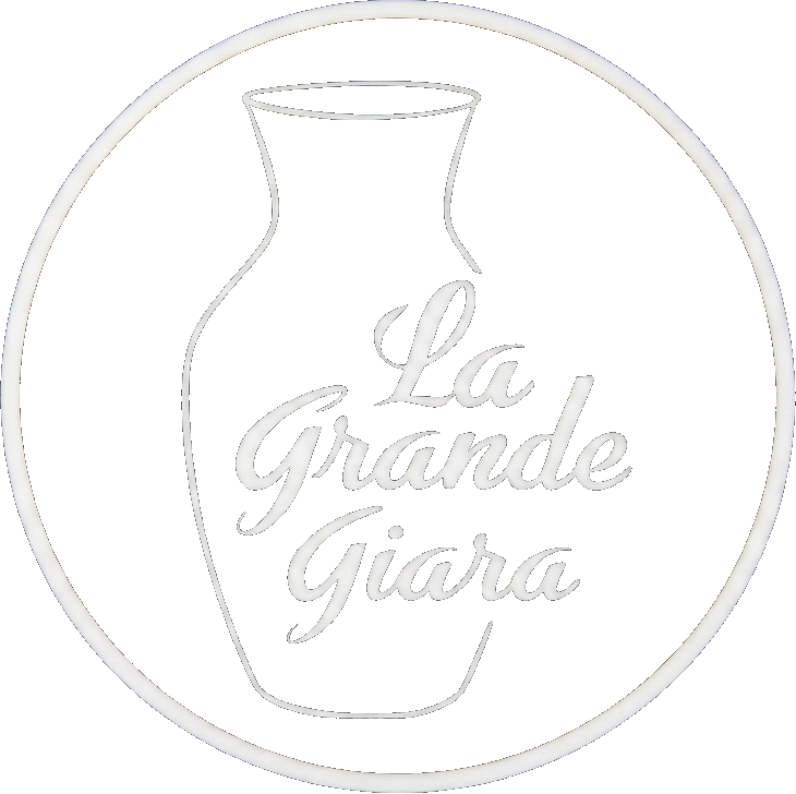Logo circolare con un vaso stilizzato e la scritta