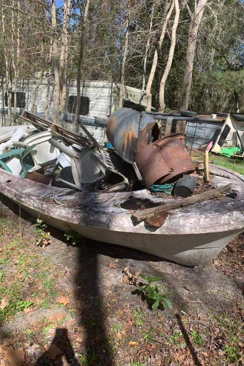 removing rusty old aluminum boat