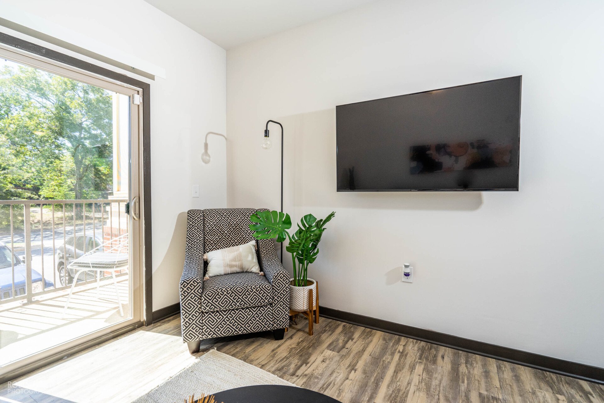 Home Station on McIntosh Apartments