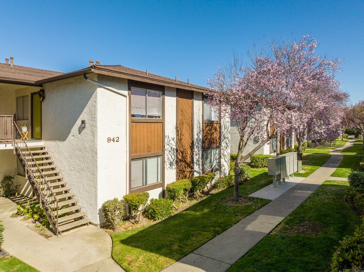 Chestnut Village Apartments building