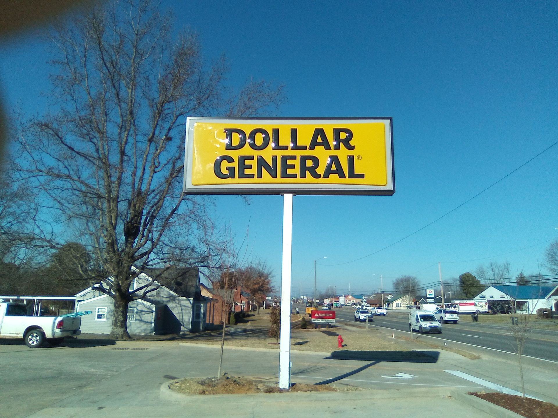 Cabinet sign uses in Columbia SC – storefronts, medical offices, and shopping centers