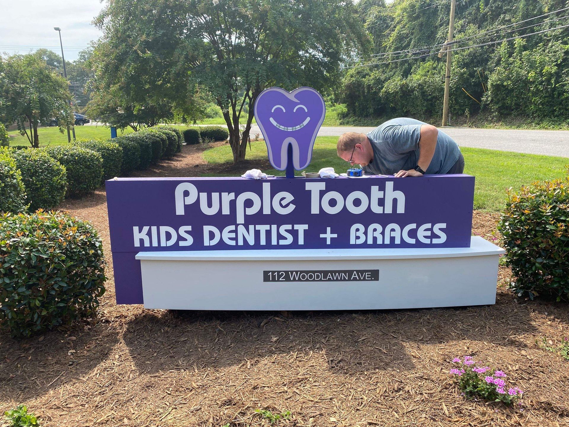 Custom signage solutions tailored for Columbia, SC businesses by Carolina Signs and Wonders – built to elevate visibility and brand recognition