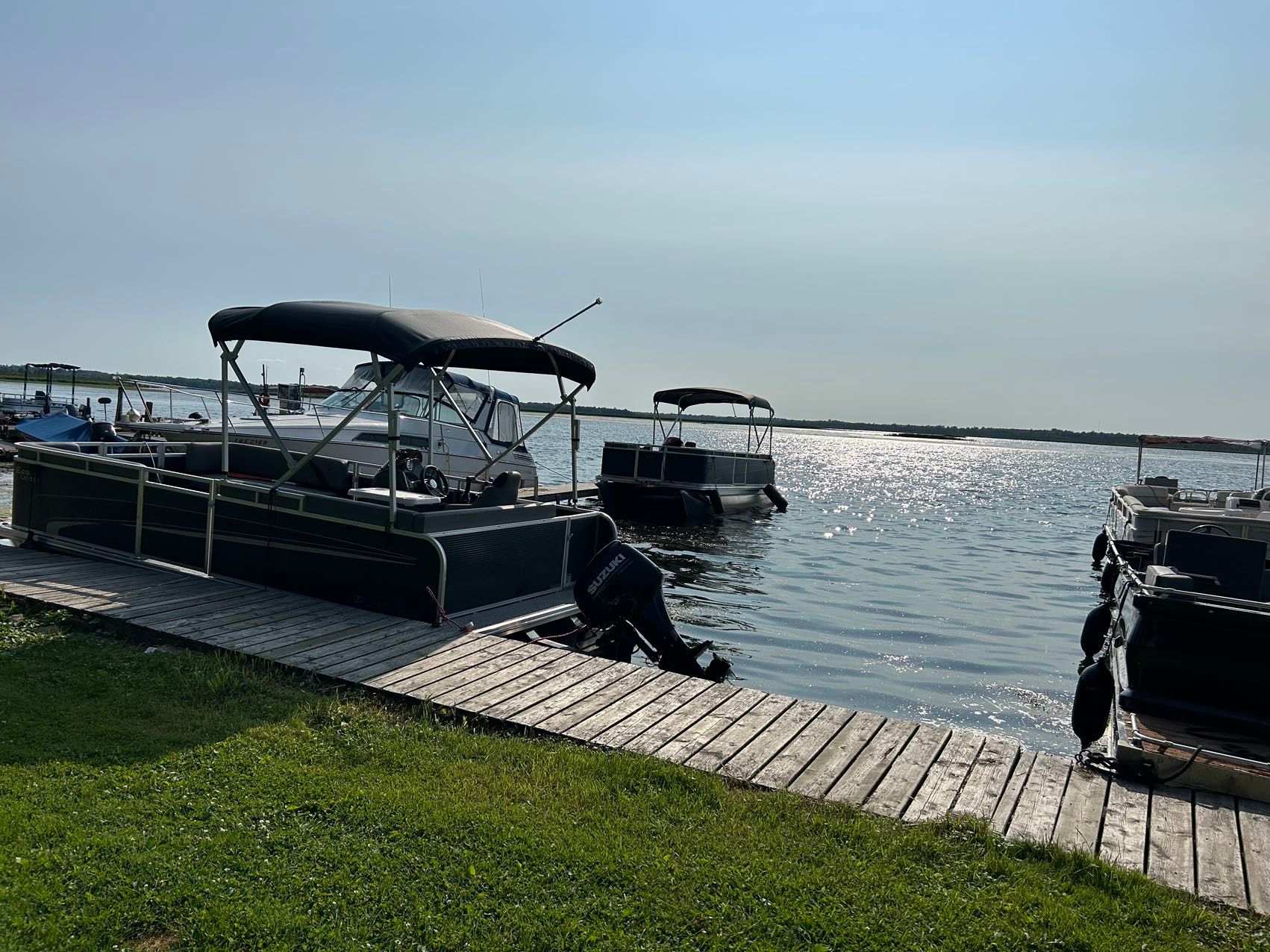 Boat Rentals Snug Harbour Cottage & Marina in Lindsay ON